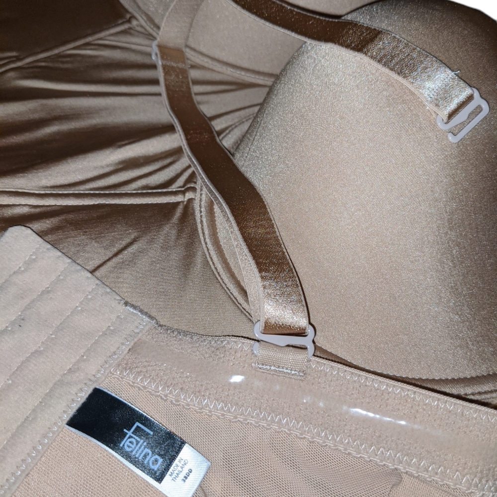 NWT Felina Body Veil Strapless Bra Size 38 DD Low back seamless molded cups